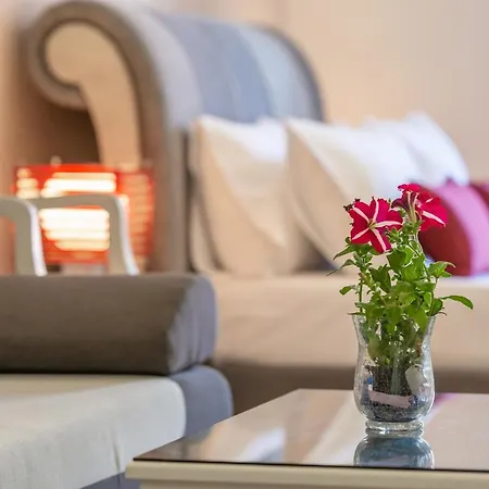 Libre Apartment